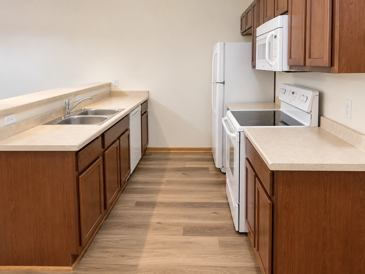 OREGON Apartment: 218 WOLFE St