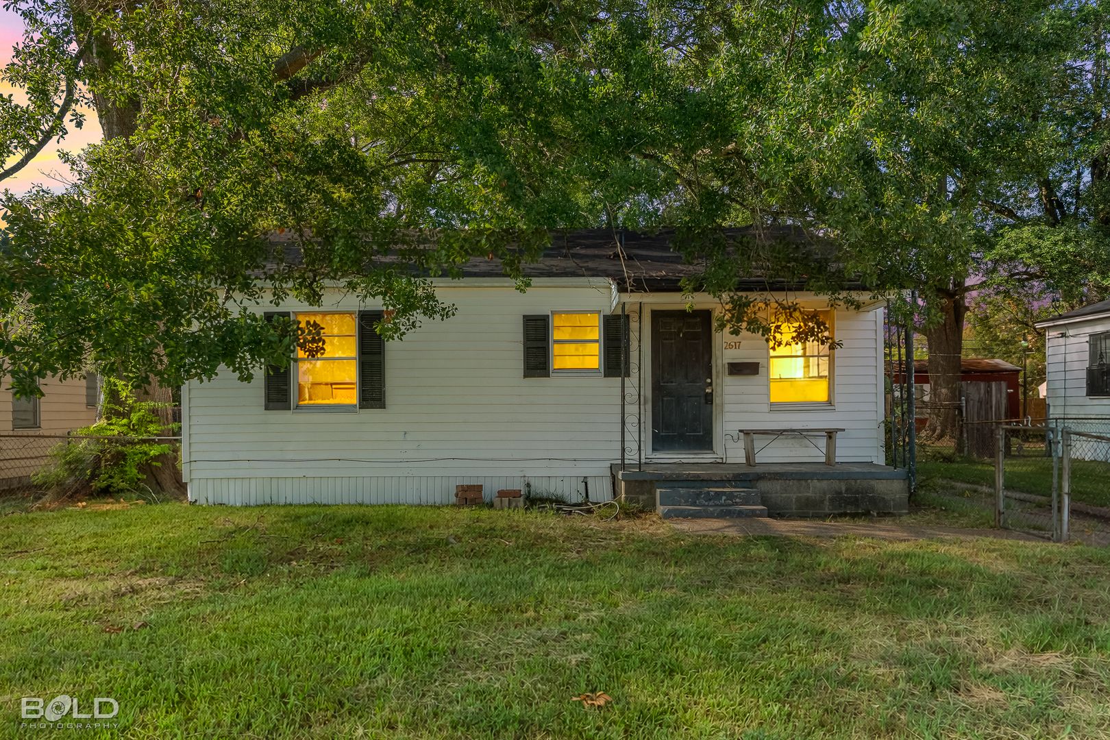 Shreveport House: 2617 Waggoner Ave