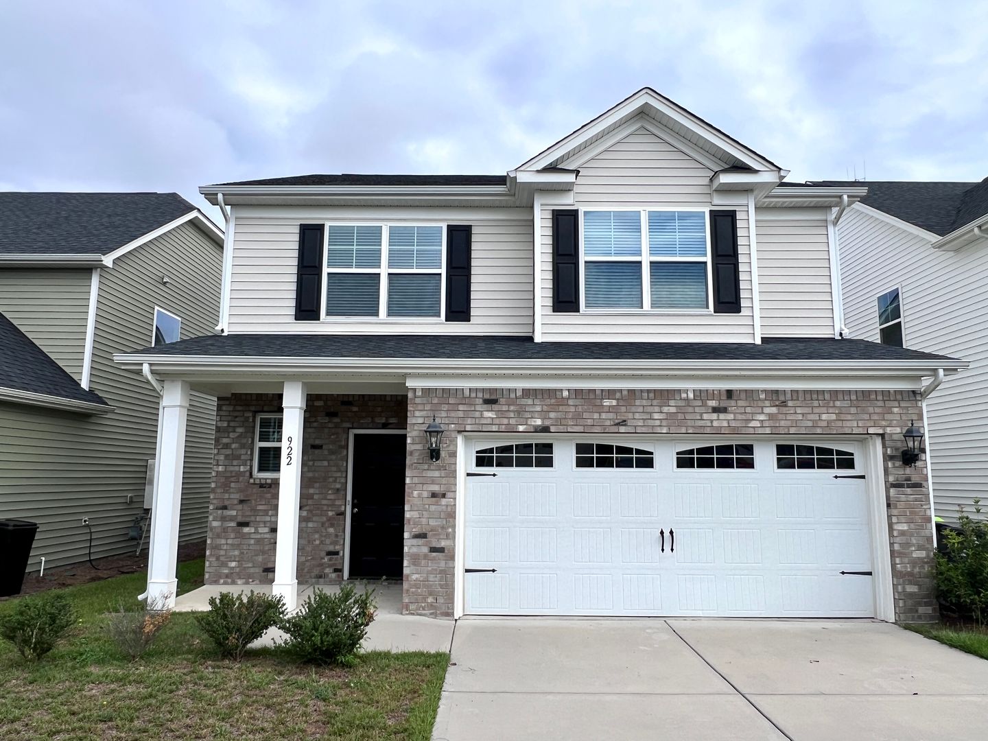 Lexington House: 922 Taramore Lane
