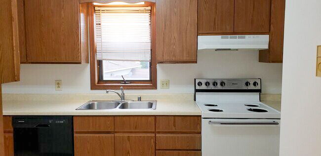 McFarland Condo: 645 Galena Court
