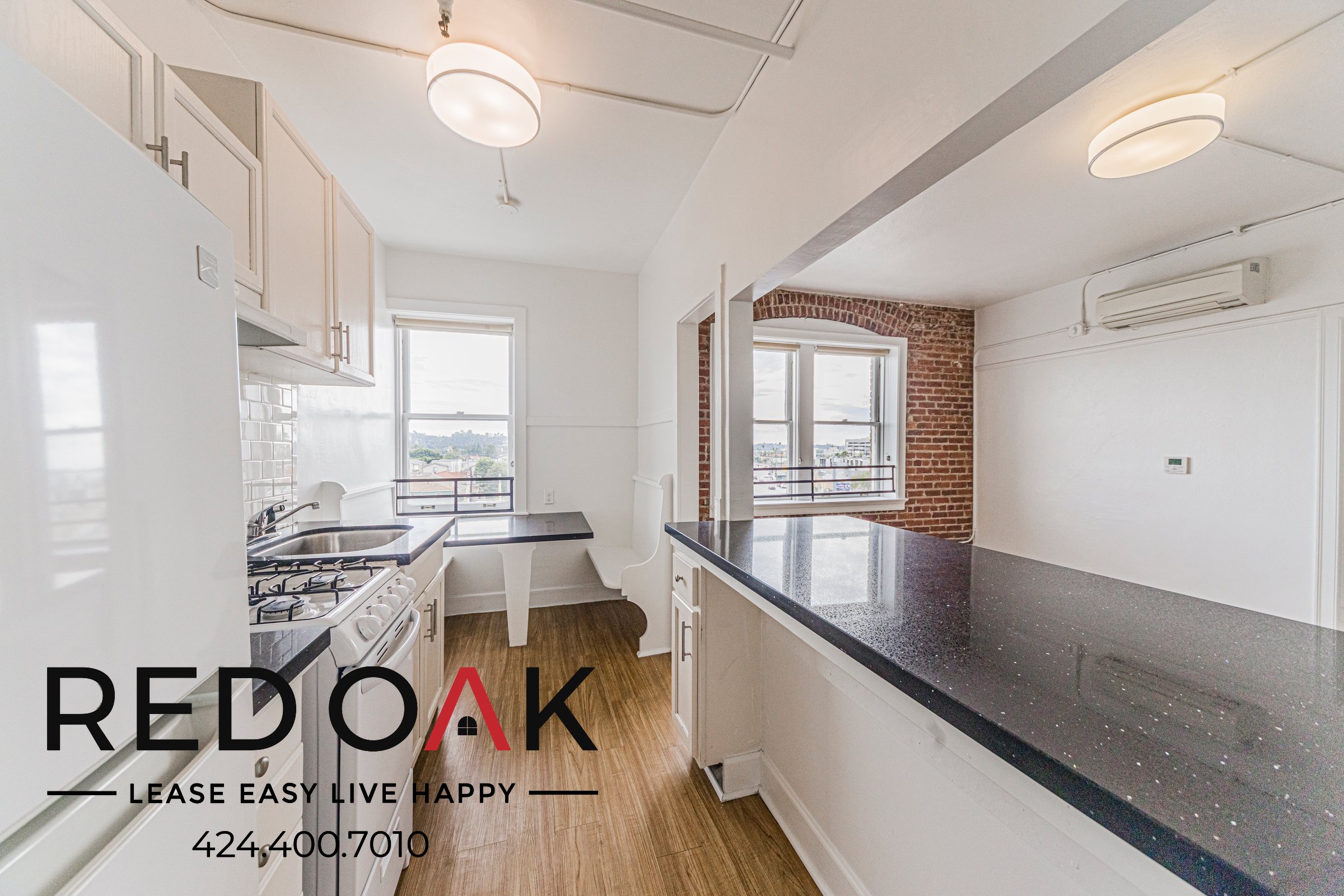 Glendale Apartment: 102 N Glendale Ave