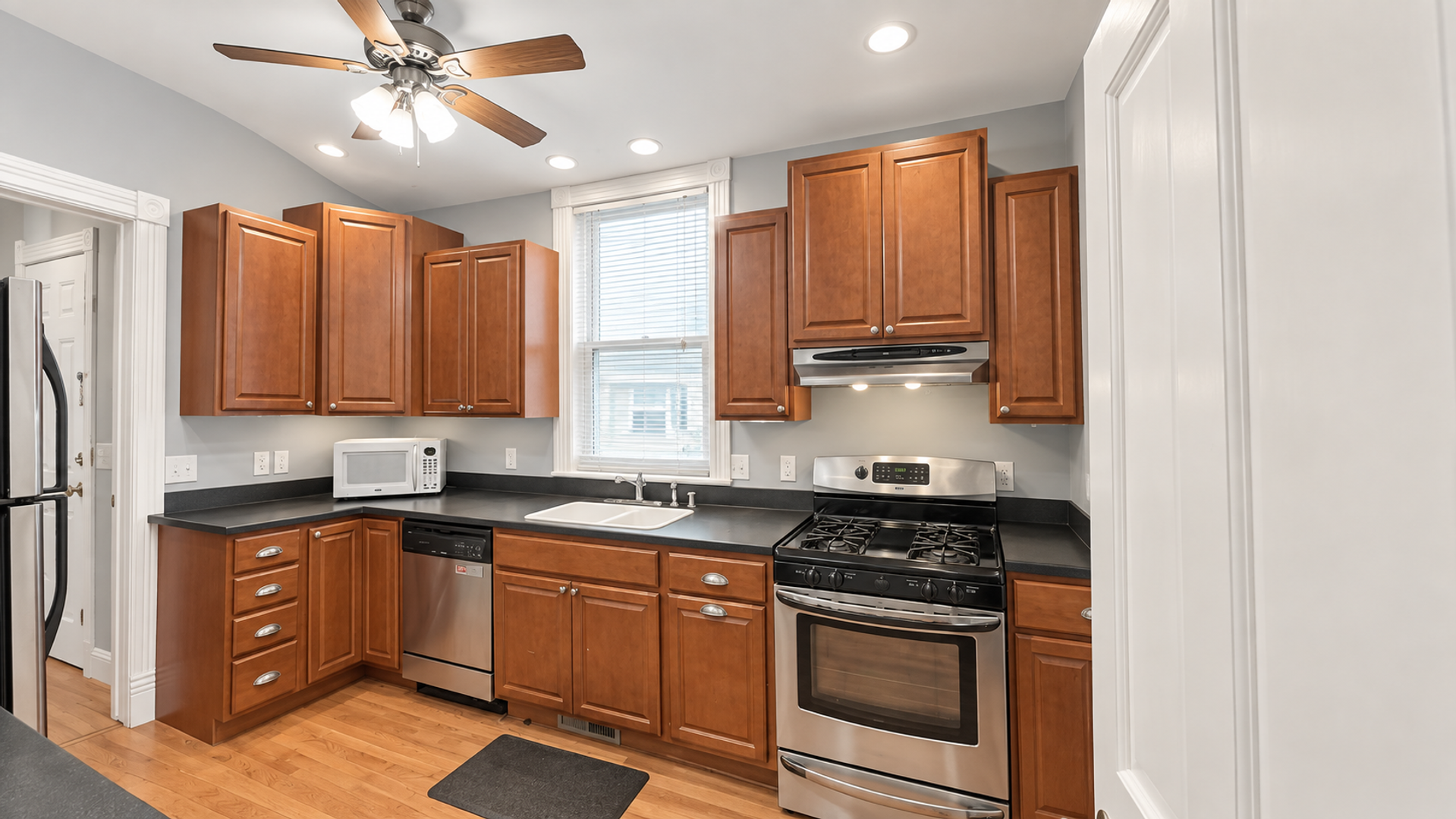 Madison Condo: 114 E Johnson Street