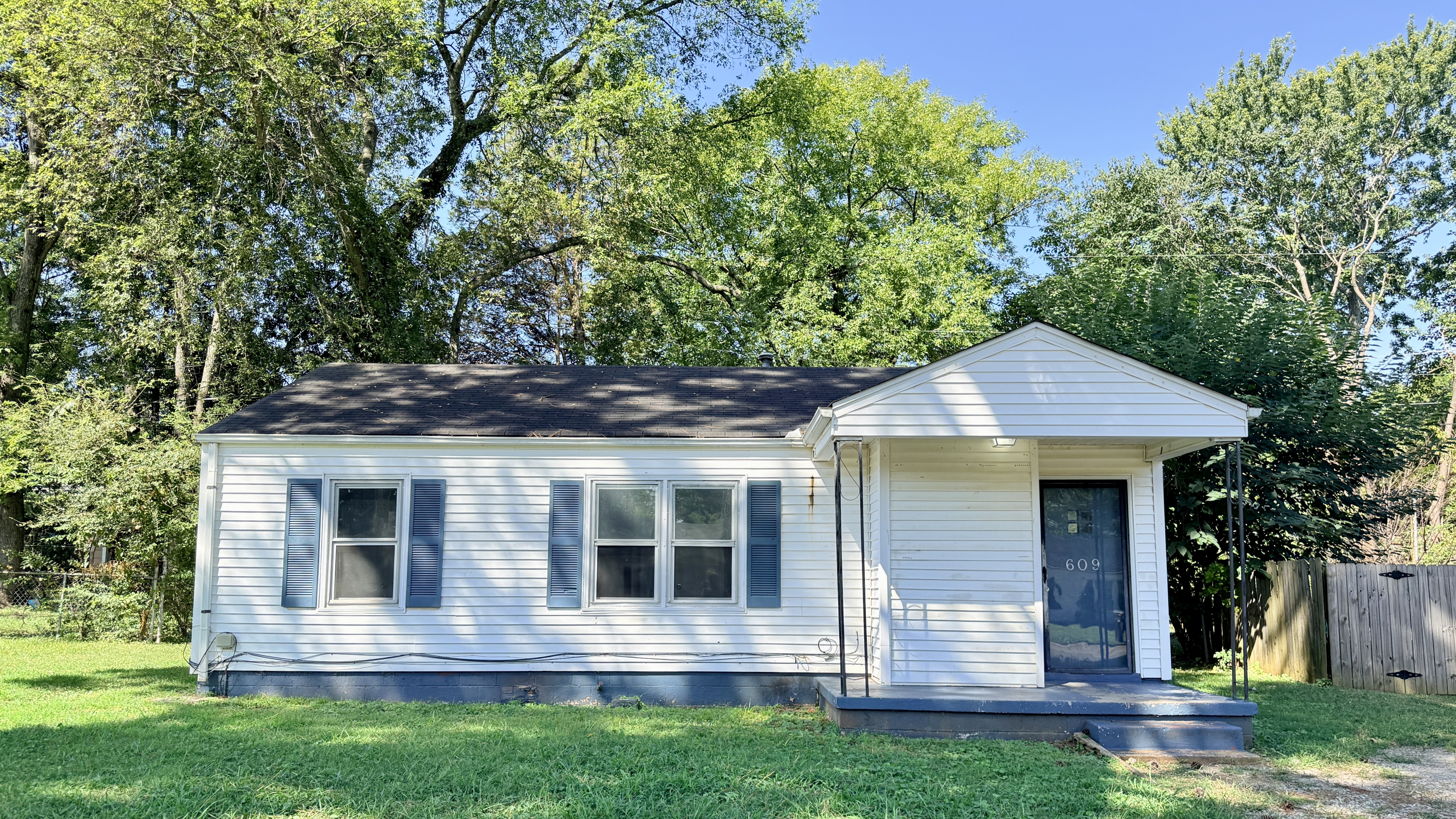 Huntsville House: 609 10th St NW