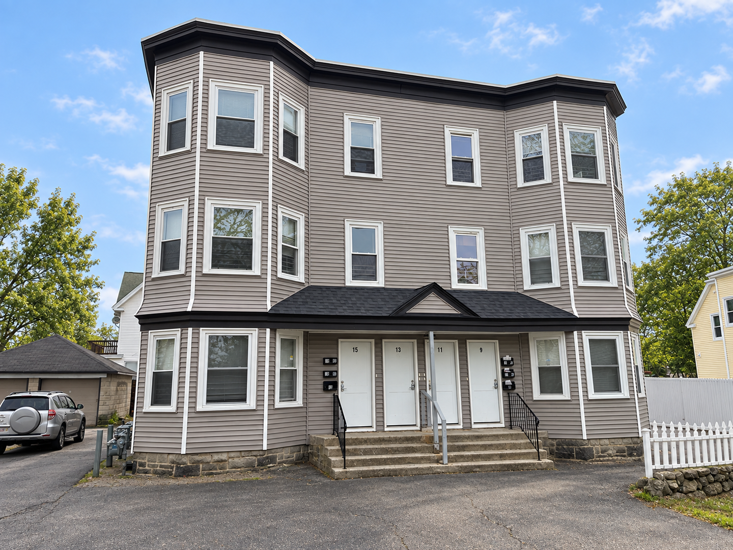 Lawrence Condo: 9-15 Riverview Place