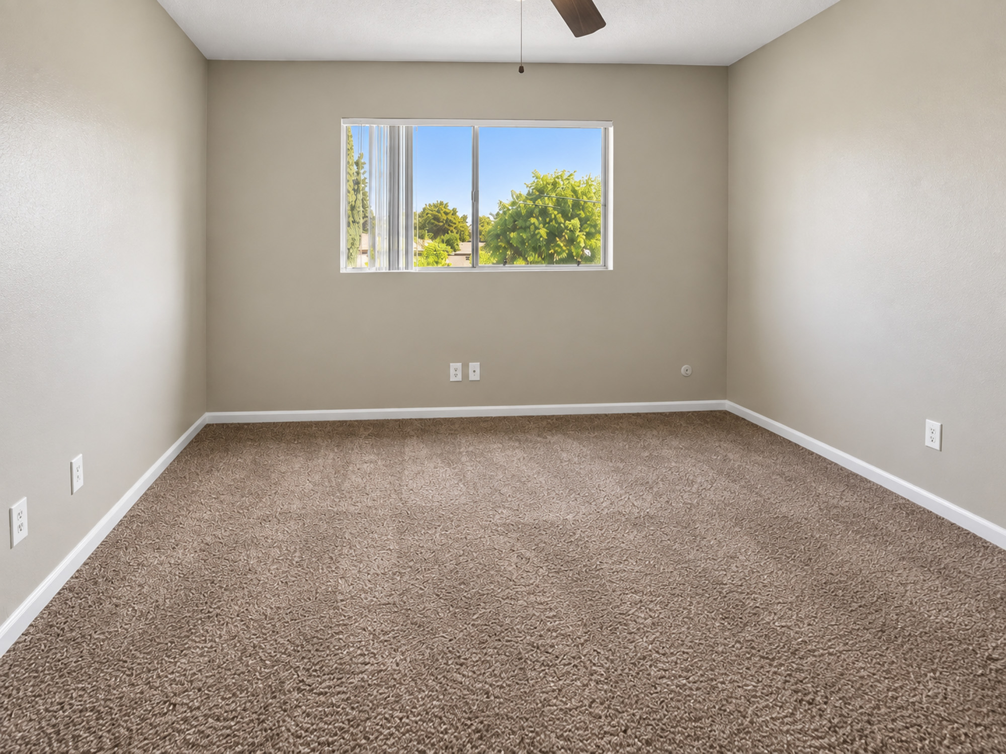 Spring Valley Apartment: 9062 Kenwood Dr