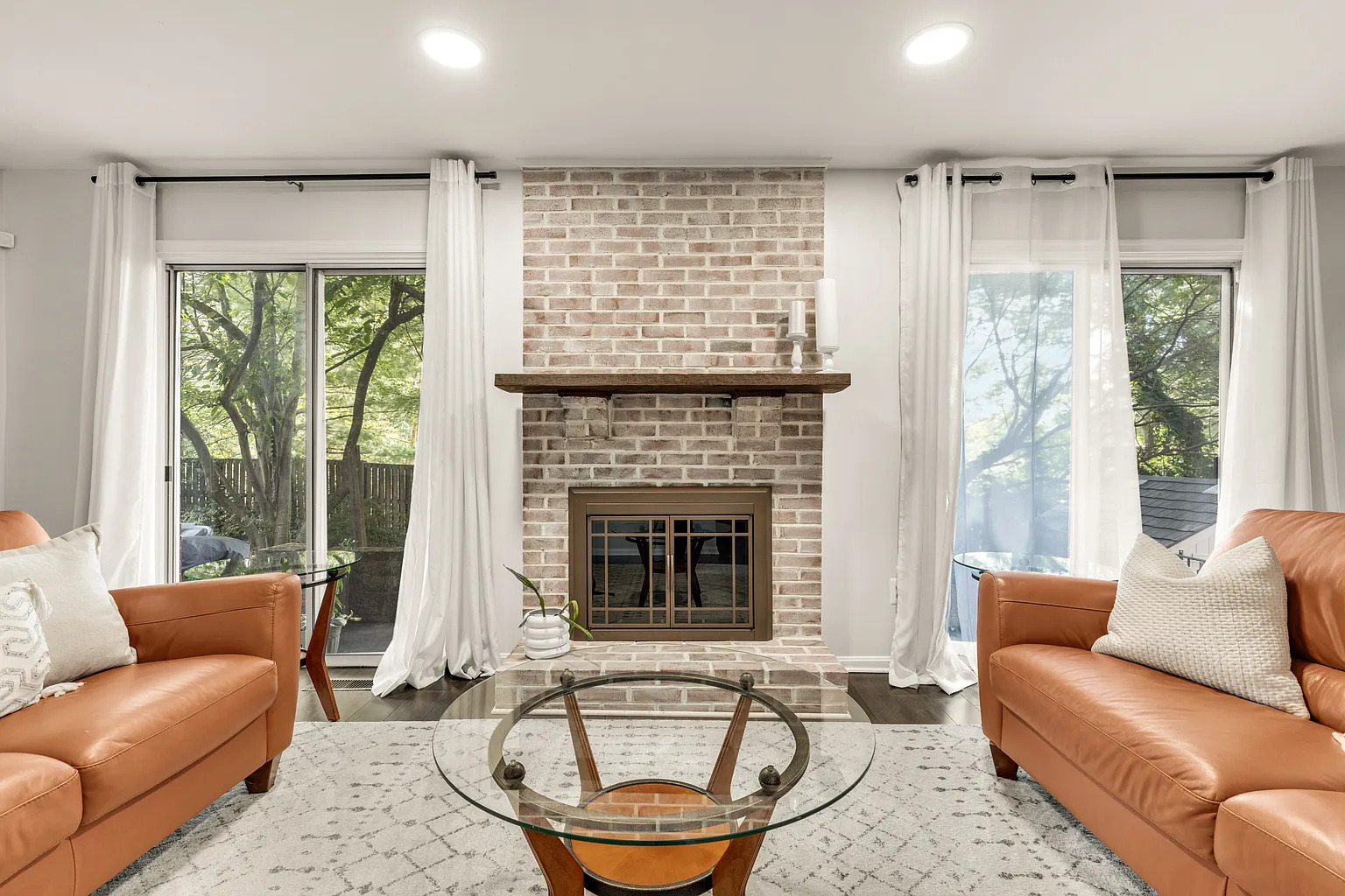 Silver Spring House: 10855 Lockwood Dr