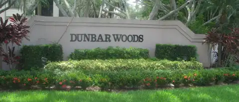 Palm Beach Gardens Condo: 1100 Duncan Cir