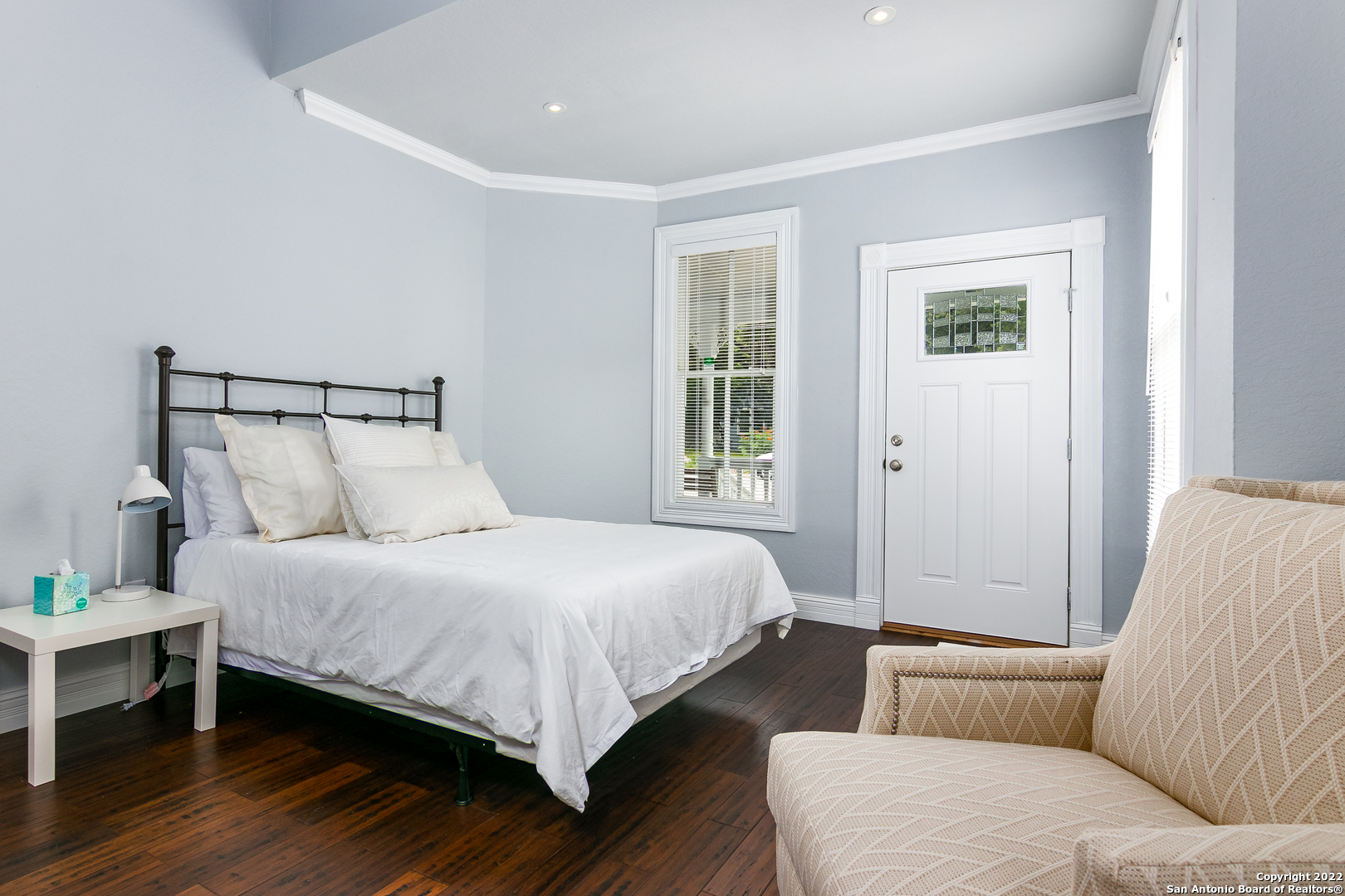 San Antonio Condo: 510 East Mistletoe Ave