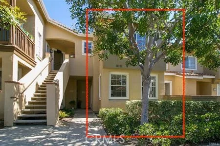 Tustin Condo: 204 Gallery Way