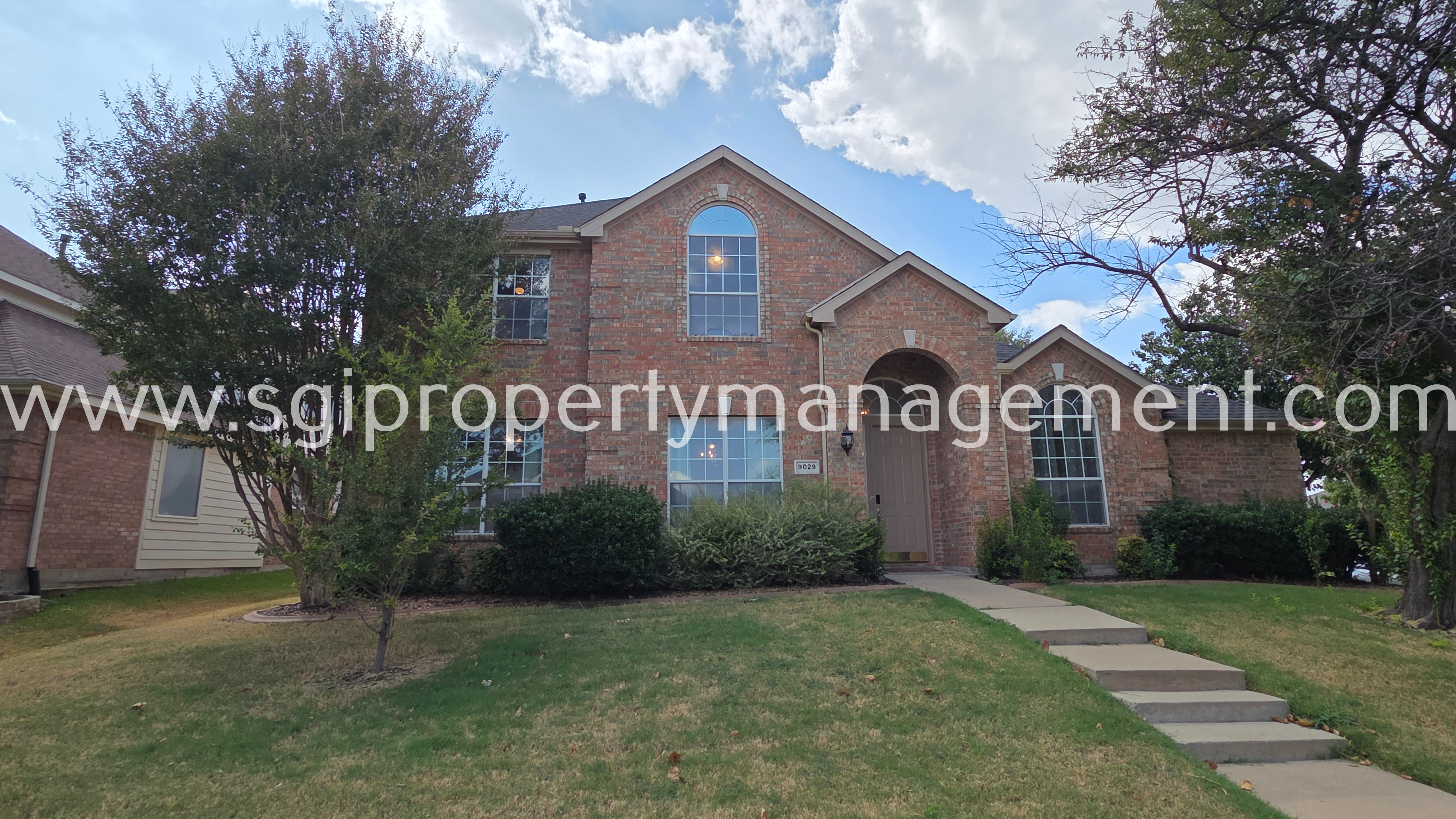 Plano House: 9029 Culberson Dr