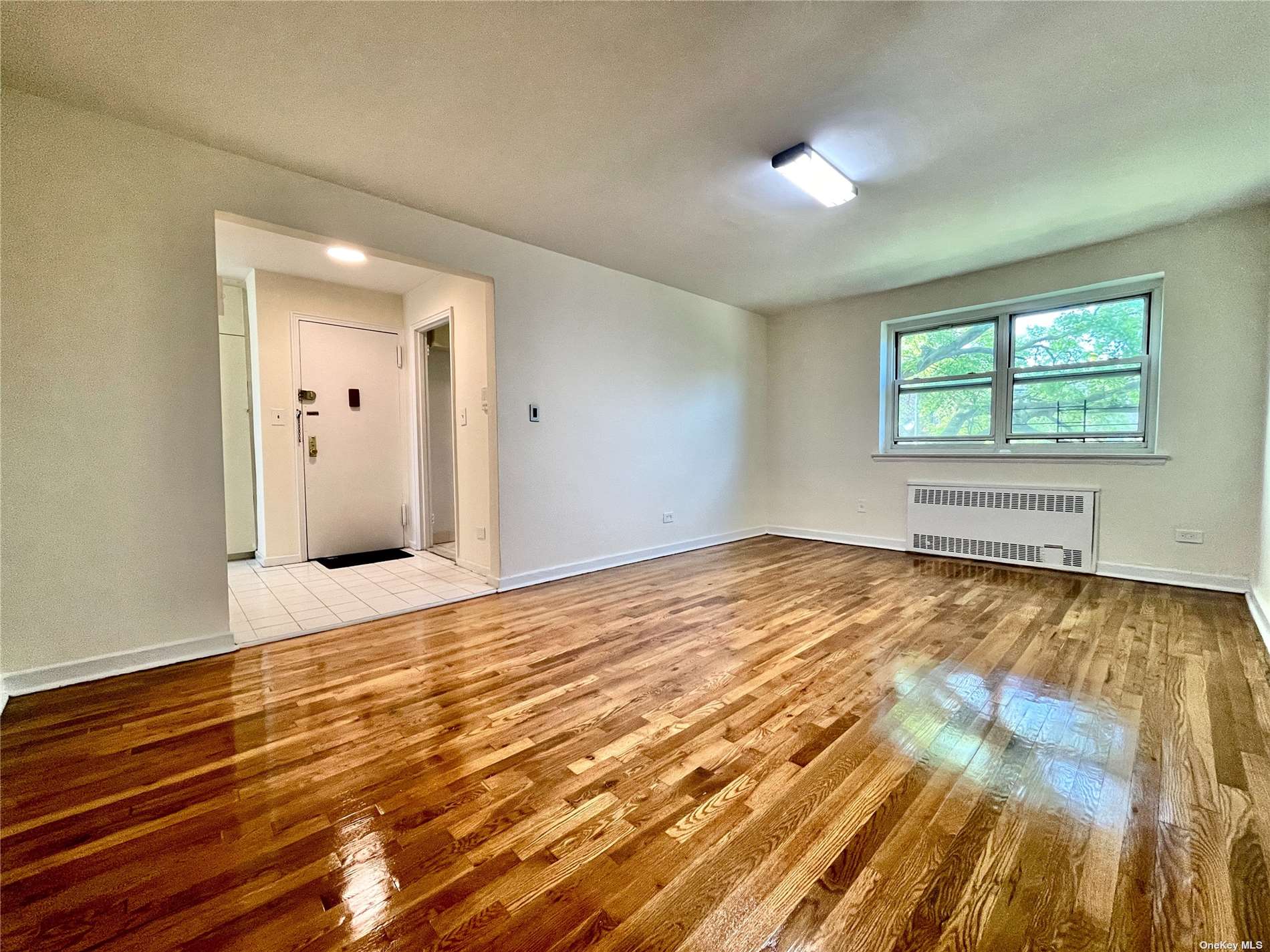 Queens Condo: 66-10 Grand Central Pkwy