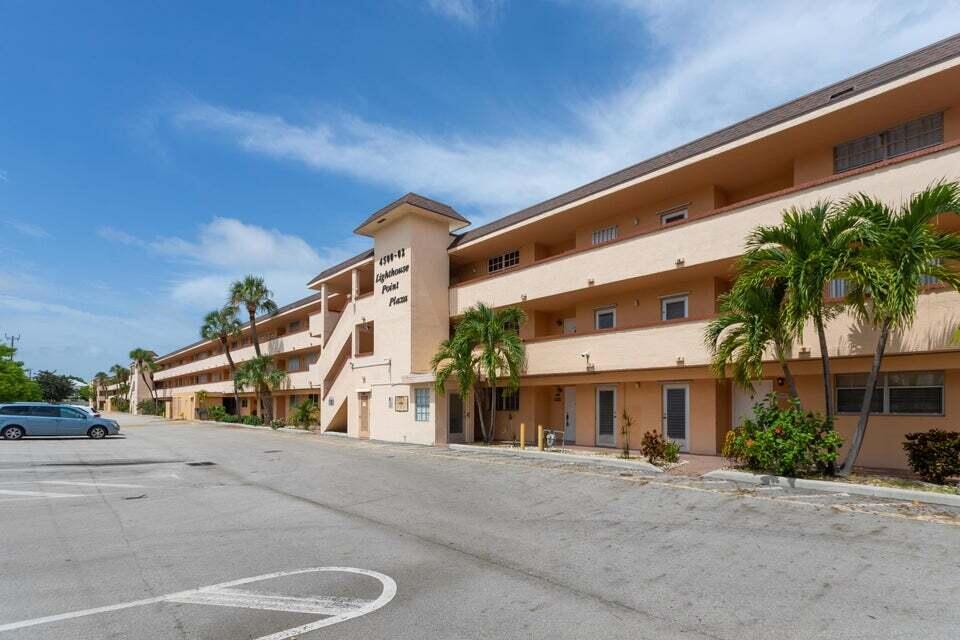 Lighthouse Point Condo: 4500 North Federal Hwy