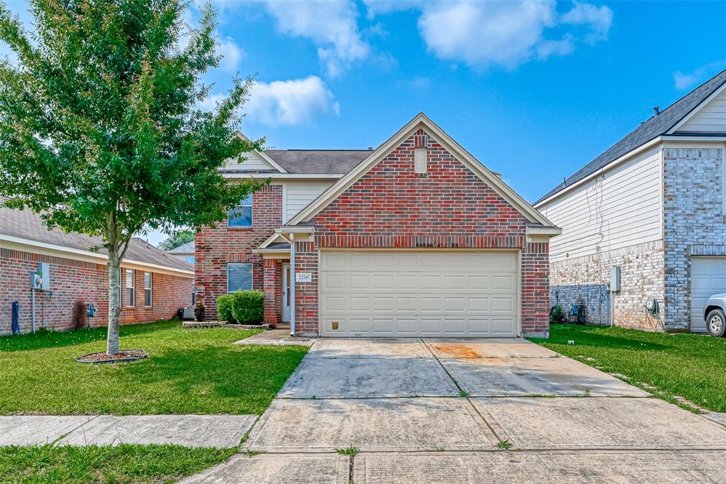Humble Condo: 7218 Fox Cub Ln