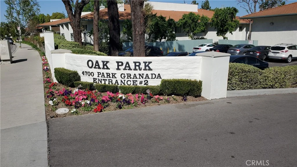 Calabasas Condo: 4664 Park Granada 149