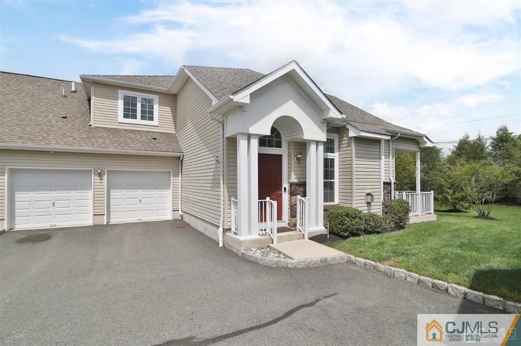 Monmouth Junction Condo: 401 Schindler Dr
