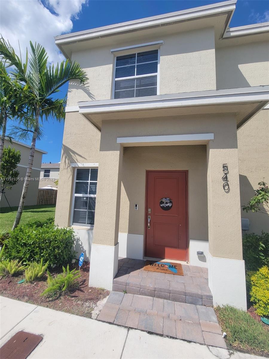 Florida City Condo: 540 Northeast 5th St