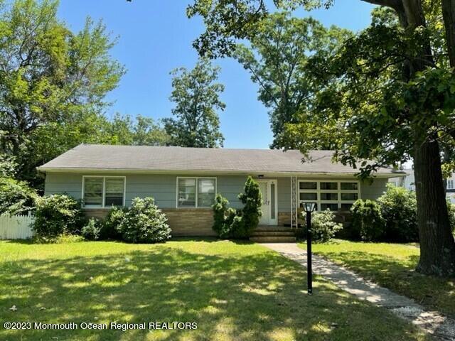 Oakhurst Condo: 6 Wilson Ave