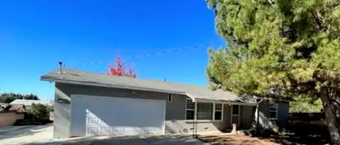 Yuipa Condo: 12908 Douglas St