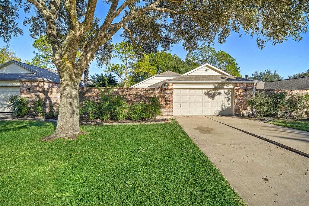 Sugar Land Condo: 1926 Summerfield Pl