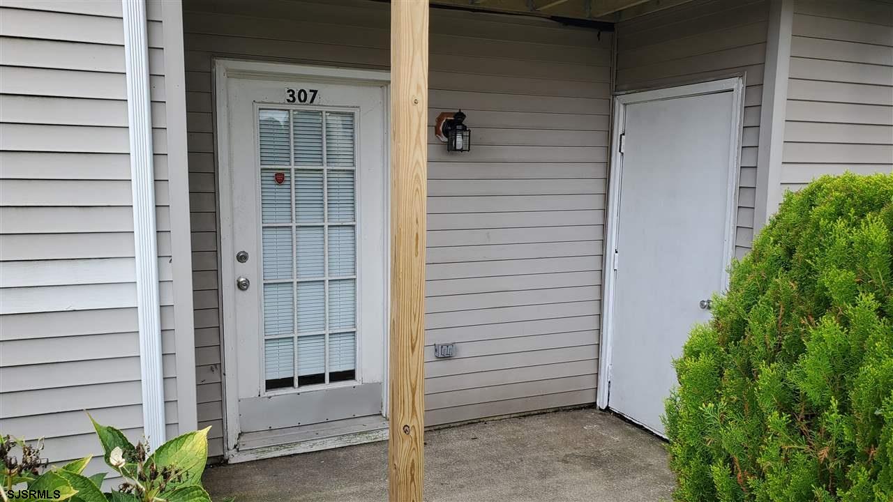 Pleasantville Condo: 1503 Skyline