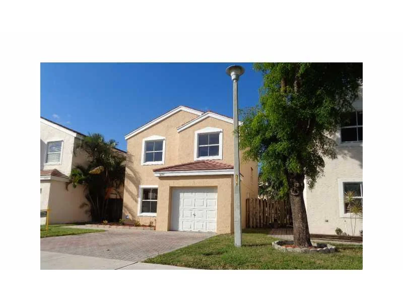 Margate Condo: 6295 Navajo Ter