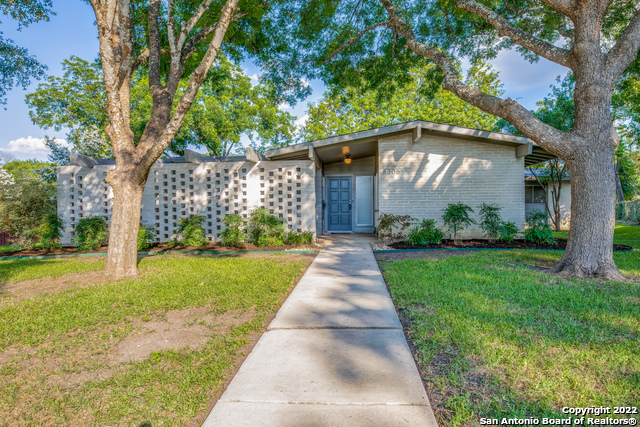 San Antonio Condo: 8306 Laurelhurst Dr