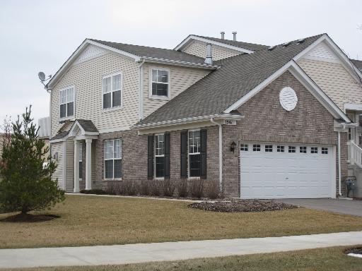 Algonquin Condo: 1541 Millbrook Dr