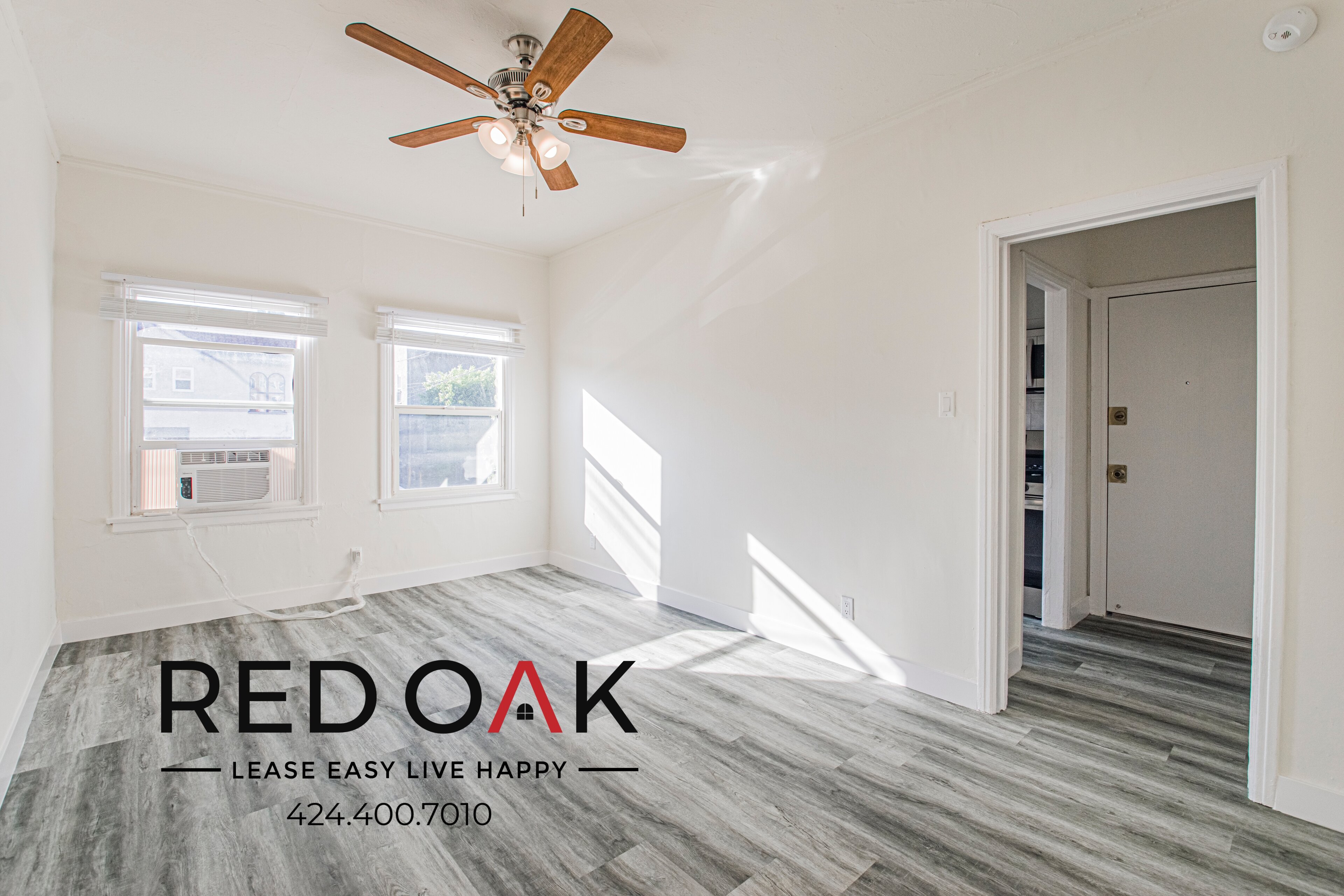 Los Angeles Condo: 420 North Coronado Street