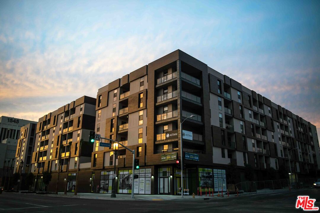 Los Angeles Condo: 1515 Wilshire Blvd
