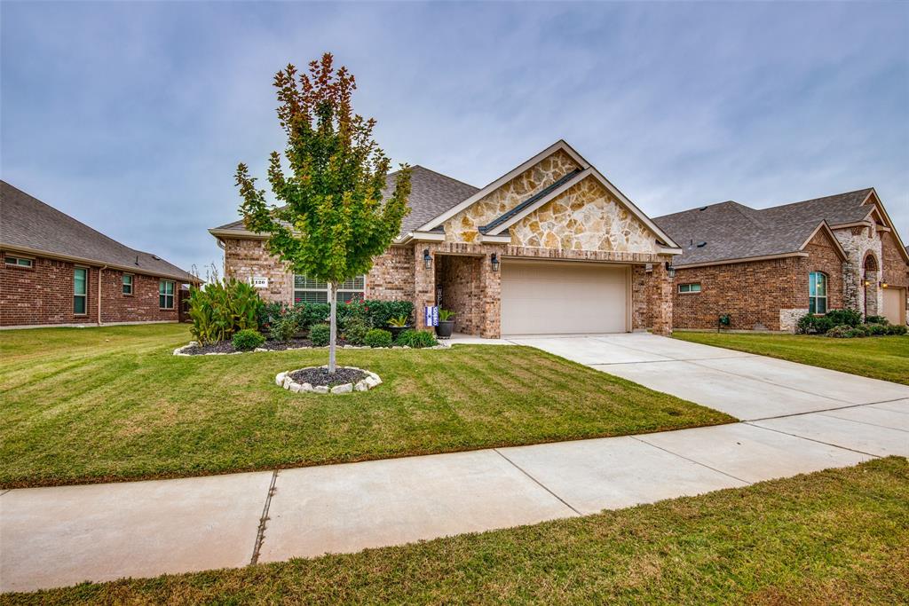 Little Elm Condo: 1120 Lake Mdw Ln