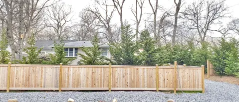 Riverhead Condo: 125 Royal Ave