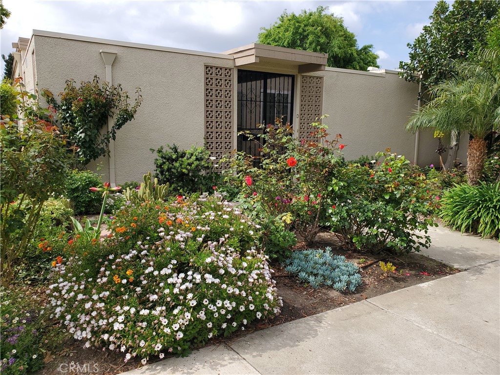 Laguna Woods Condo: 568 Avenida Sevilla