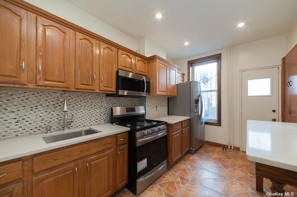 BROOKLYN Condo: 199 STERLING St