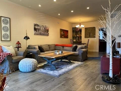 Sherman Oaks Condo: 4260 Cedros Ave
