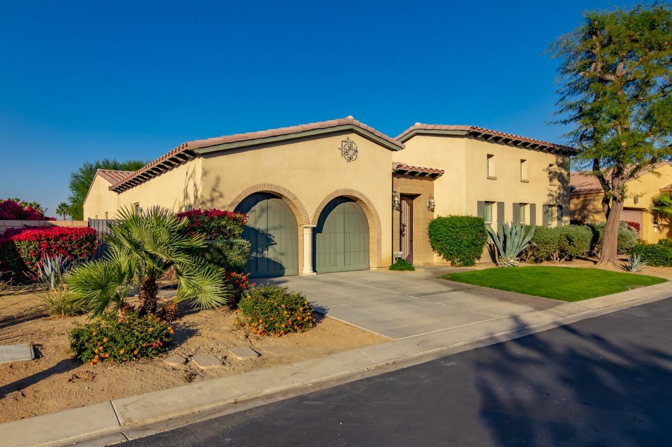 La Quinta Condo: 81888 Contento