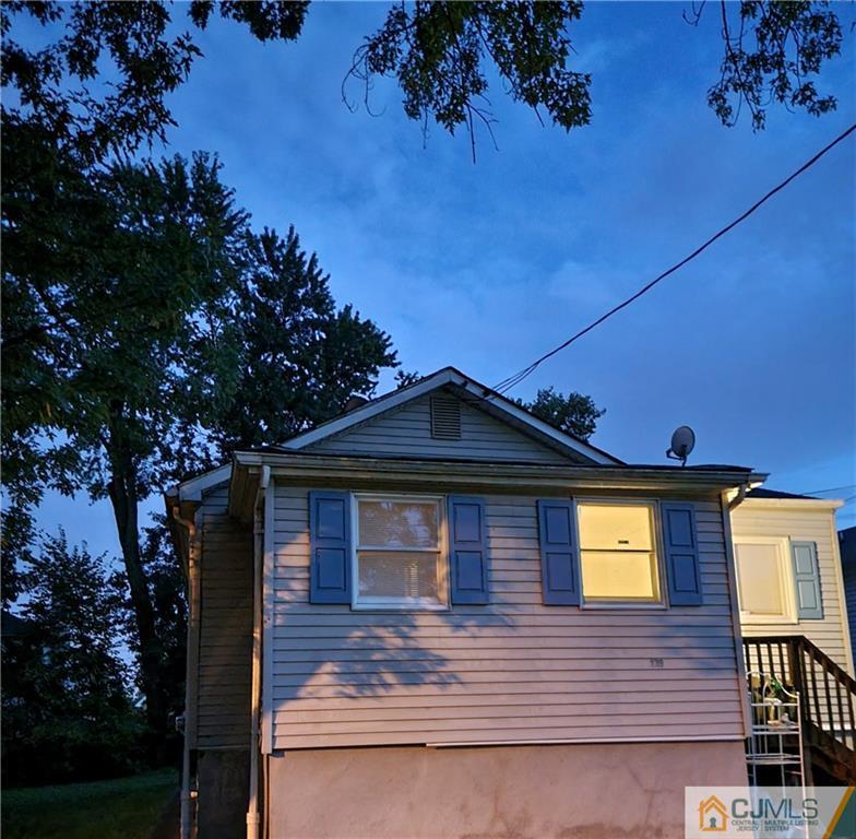Iselin Condo: 139 Fiat Ave