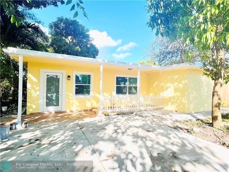 Hollywood Condo: 5605 Polk St