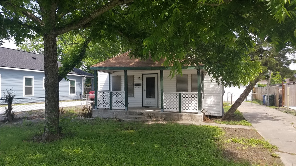 Corpus Christi Condo: 2406 Elizabeth St