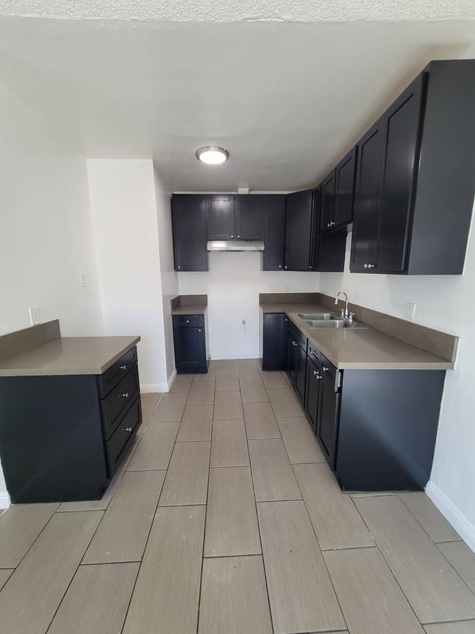 Los Angeles Condo: 4534 Pinafore