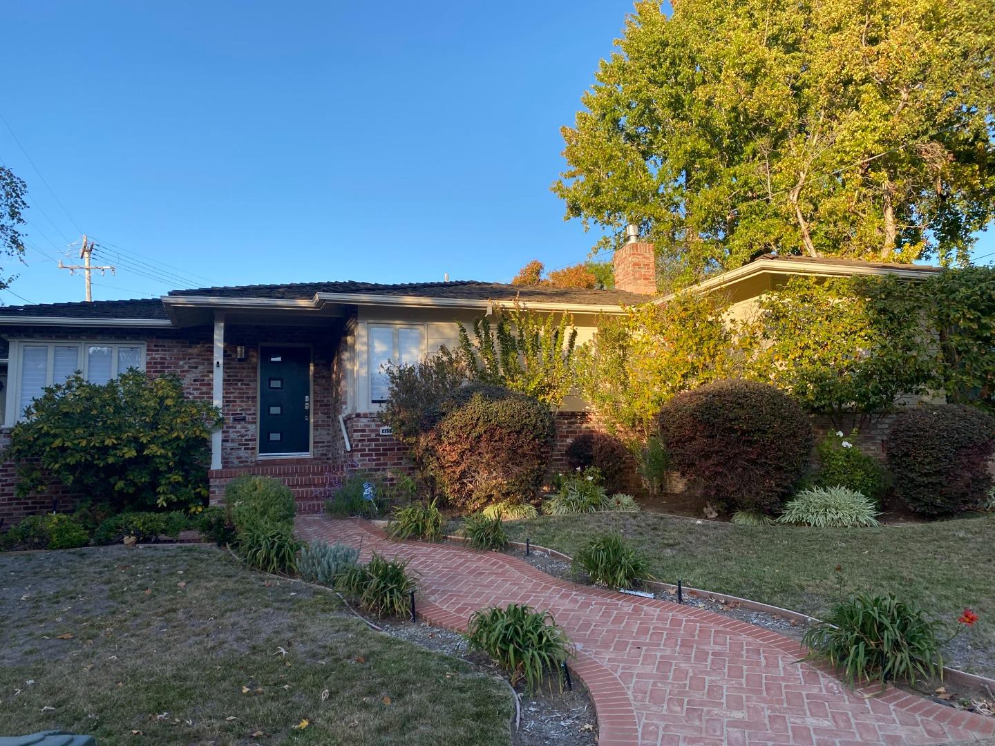 San Mateo Condo: 415 Bucknell Dr