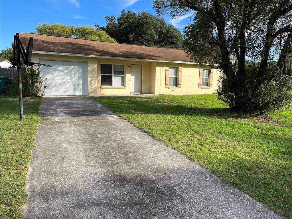 Eustis Condo: 2727 South Dellwood Dr