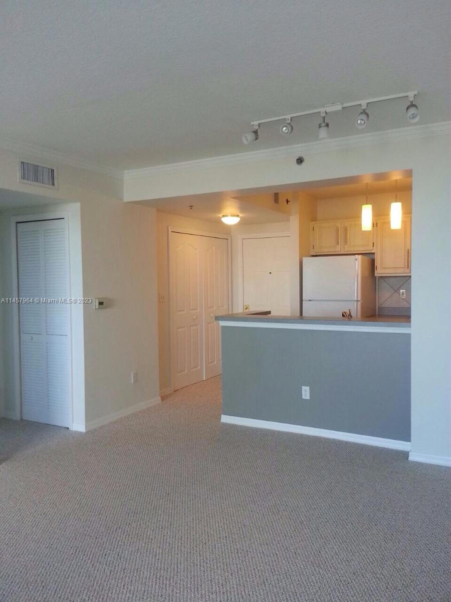 Miami Condo: 2665 Southwest 37th Ave