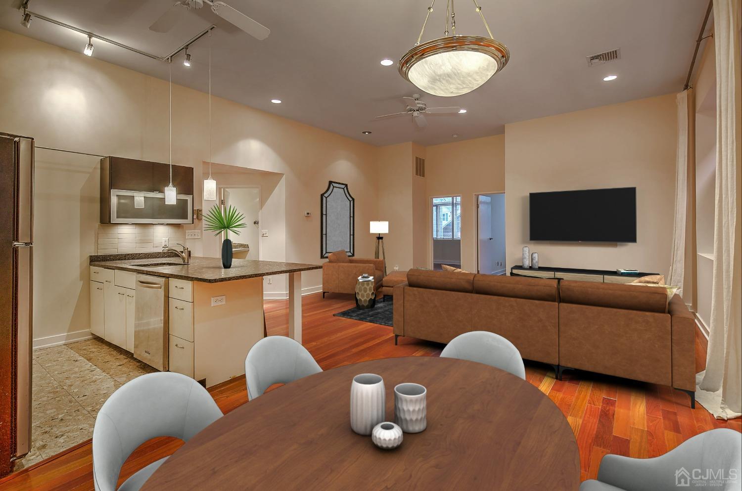 Gladstone Condo: 211 Main St