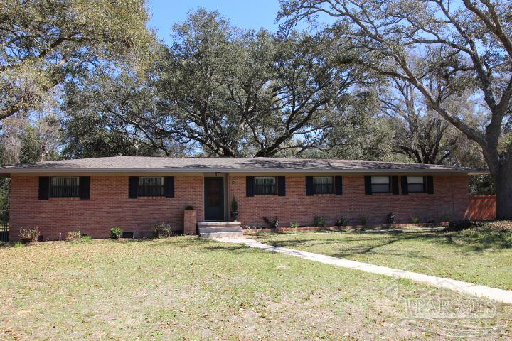 Pensacola Condo: 2 Barrington Ct