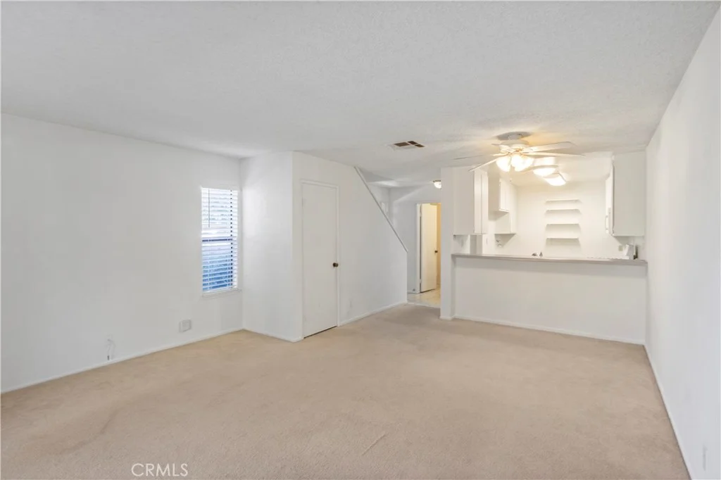 Irvine Condo: 88 Orange Blossom