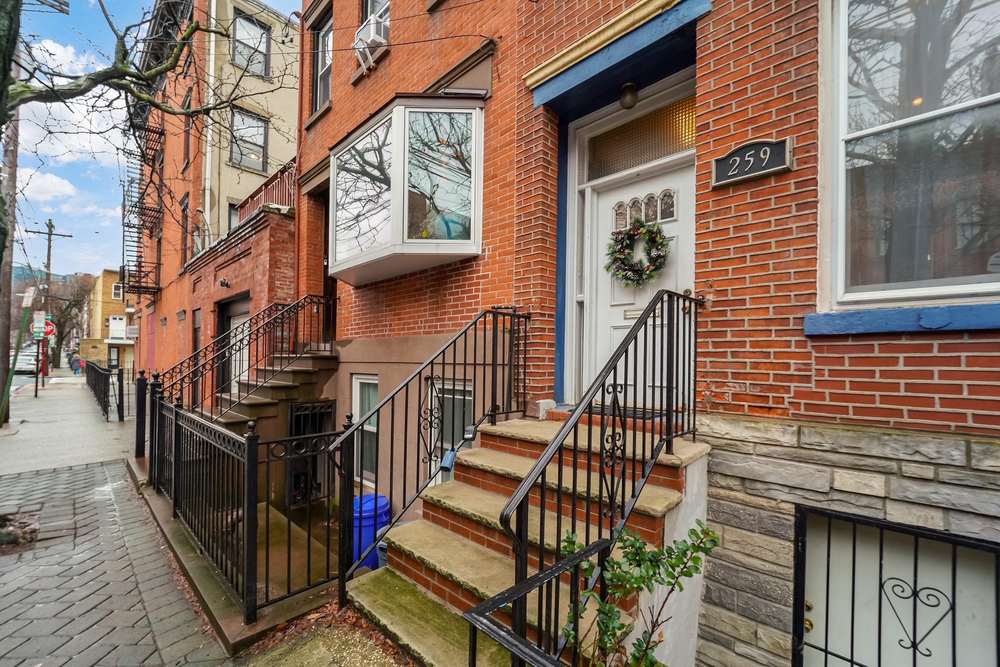 Hoboken Condo: 259 7th St