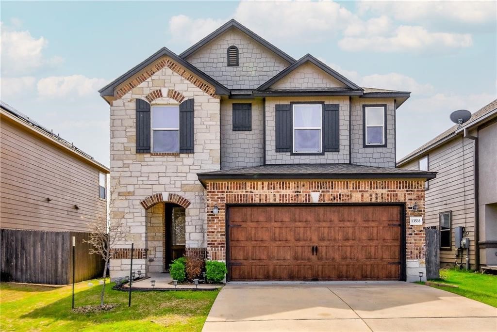 Manor Condo: 13533 Abraham Lincoln St