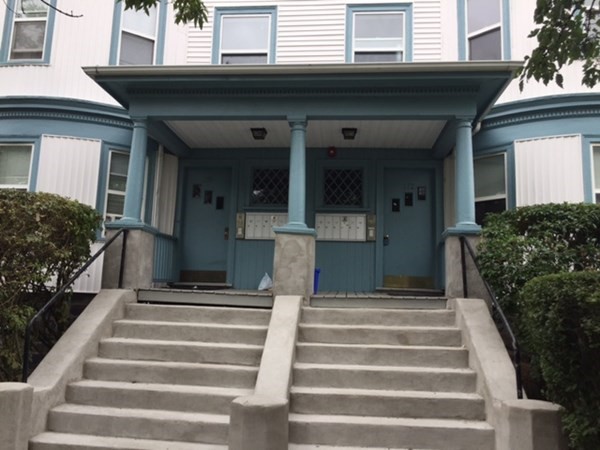 Somerville Condo: 112 Thurston St