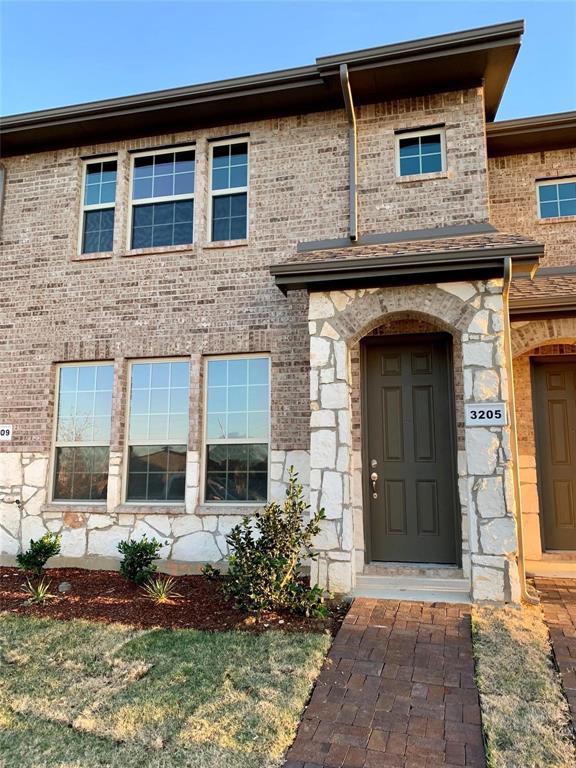 Denton Condo: 3205 Solana Cir