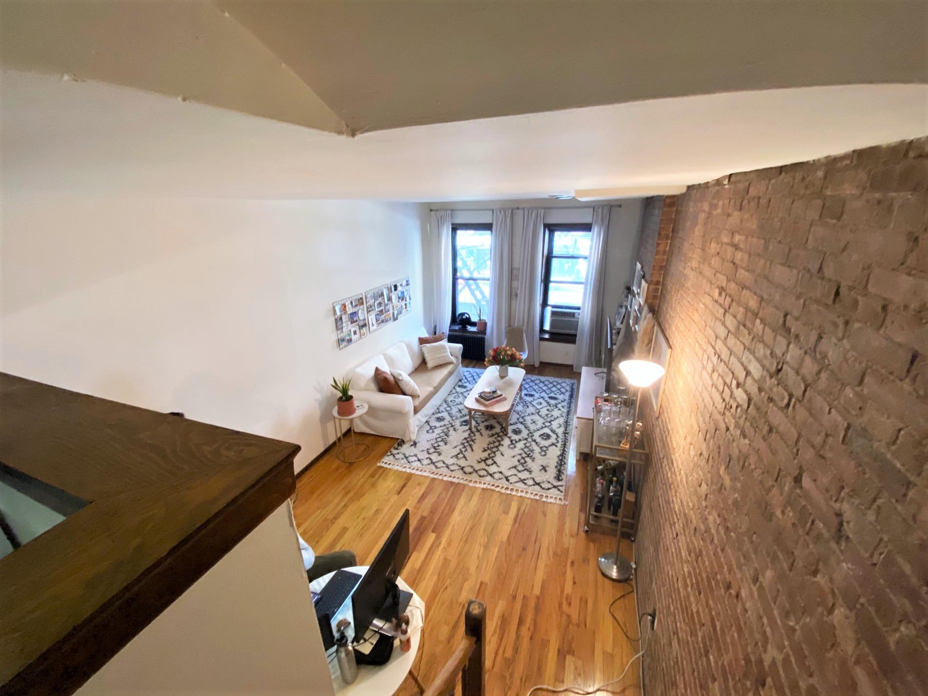 New York Condo: 353 Amsterdam Ave